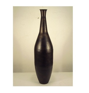 Grands vases à plancher en métal design martelé - Product Image 1