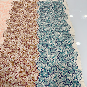 Fabricación de tela bordada de algodón - Product Image 2