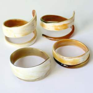 Tradicional hecho a mano Animal cuerno artesanía Natural cuerno brazalete brazaletes ancho pulido ecológico accesorios de moda para mujeres - Product Image 6