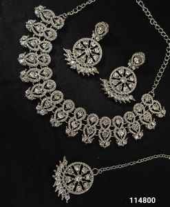 <b>Indian</b> Jewelry Flower Shape Gold Plated Traditional Motipearl Kundan Studded Choker Necklace Earring Mangtika <b>Jewellery</b> <b>Set</b> - Product Image 5