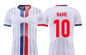 Conjunto de uniforme de fútbol personalizado, kit de fútbol de poliéster 100% transpirable para equipos de clubes y partidos de torneo - Product Image 3