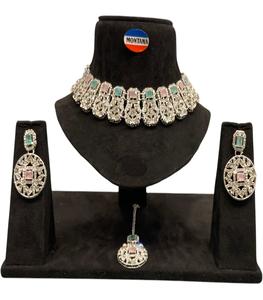 ชุดสร้อยคอแบบสวมติดรอบลำคอมีสไตล์คลาสสิกพร้อมต่างหูเครื่องประดับแฟชั่นสำหรับปาร์ตี้วันครบรอบงานอีเว้นท์ตามประเพณีไอเดียของขวัญ - Product Image 1