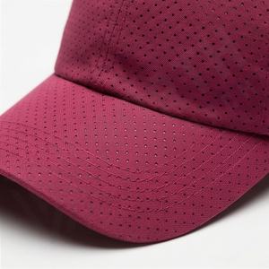 หมวกฮิปฮอปปีกแบนปรับได้ หมวกเบสบอลปักโลโก้ตามสั่ง สีสันสดใส แฟชั่น หมวกแก๊ปแบบ Snapback - Product Image 4