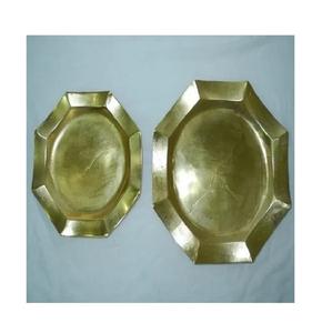 Assiette de présentation ronde en laiton poli miroir de qualité alimentaire, écologique et moderne pour la décoration de mariage - Product Image 3