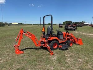 2024 Tractor utilitario Kubota 2017 4WD - Product Image 3