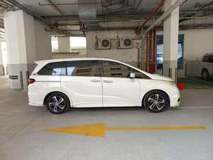 Odyssey 2023 HoN Dq GCC Usado, Volante a la Izquierda, Tracción en las Cuatro Ruedas, Asientos de Cuero, Control de Crucero ACC, Emisión Euro IV, Motor V8 de 4.5L, Automático, 360 - Product Image 2