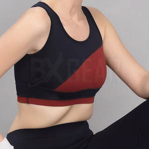 Sujetador Deportivo Ligero de apoyo hecho de tela que absorbe la humedad para entrenamientos de alta intensidad correr y entrenar - Product Image 5