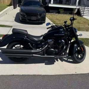 LISTA PARA CONDUCIR 2025 PARA Motocicleta Cruiser Suzuki BOULEVARD C90T B.O.S.S. En venta - Product Image 1