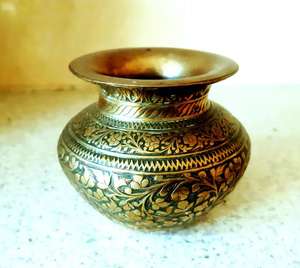 Lota Hindú de Latón Indio Chapado en Oro, Grabado con Láser, Artículo de Pooja, para Hogar, Hotel, Oficina, Ceremonia Religiosa, Kalash, Venta al por Mayor Directa - Product Image 6