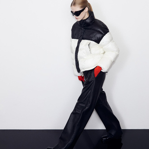 Venta al por mayor de ropa de invierno con logotipo personalizado de talla grande para mujer Chaquetas acolchadas algodón 100% poliéster relleno abrigos de Mujer - Product Image 5