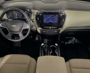 Chevrolet Traverse LT Sedán 2023, Seminuevo, Volante a la Derecha, Híbrido Eléctrico, 8 Cilindros, Caja de Cambios Automática, Asientos de Cuero, Color Oscuro - Product Image 2