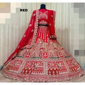 ชุด lehenga choli กำมะหยี่สีแดงเข้มปักลวดลายแบบดั้งเดิมที่ซับซ้อนสองรูปแบบทันสมัยสำหรับงานปาร์ตี้ - Product Image 1