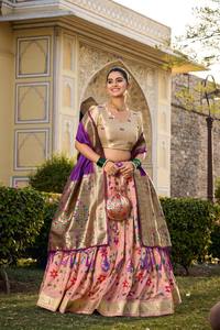 Conjunto étnico indio Lehenga Choli de estilo Bollywood semicosido de seda Jacquard para fiestas de boda de mujer - Product Image 3