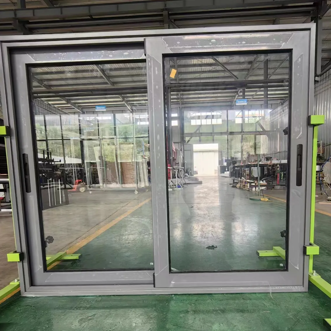 Vidrio corredizo chino para sistema de puertas de patio aluminio a prueba de viento insonorizado tienda balcón armario puertas correderas