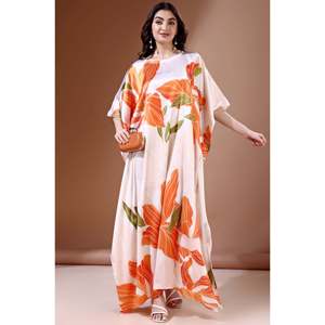 Tangerine Blossom Kaftan Soft Satin para mujer con estampado digital Perfect Sleepwear - Product Image 1