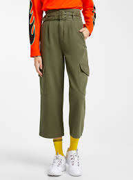 กางเกงจับจีบสำหรับผู้หญิงพร้อมกระดุมและซิปหลากสีและขนาด - Product Image 4