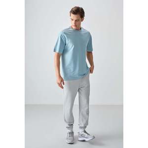 T-shirt basique pour homme Air Jones, bleu clair, coupe ample, en coton épais et doux - Modèle 88377 pour un usage décontracté - Product Image 2