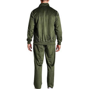 Conjunto Deportivo de Terciopelo para Hombre, Invierno 2025, Sudadera con Capucha y Pantalones, Hecho a Medida - Product Image 2