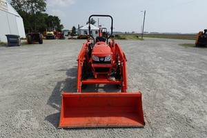 รถแทรกเตอร์คูโบต้า L2501 ปี 2021 สภาพใช้งานมาแล้ว พร้อมเครื่องตัดหญ้า ที่ตักด้านหน้า และรถขุดด้านหลัง - Product Image 5