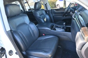 รถ Lexus LX 570 V8 5.7L 4WD ปี 2018 มือสอง สภาพดี - Product Image 3