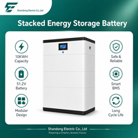 Système de stockage d'énergie solaire hybride LiFePO4 empilable de 5 kW avec onduleur et panneaux solaires pour la maison