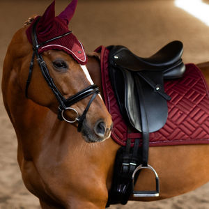 Selle de cheval anglaise de luxe 2025 avec doublure intérieure douce, couche extérieure respirante, structure durable, conçue pour une longue pratique équestre - Product Image 3