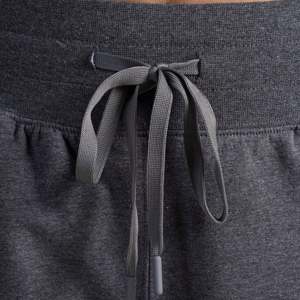 Pantalones cortos transpirables Ultra Move en gris - Product Image 5