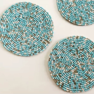 Juego de posavasos con cuentas multicolor clásico 4 diseños diferentes Decoración de mesa bordada ecológica - Product Image 1