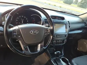 Kia Sorento Limited 2014 - Product Image 3