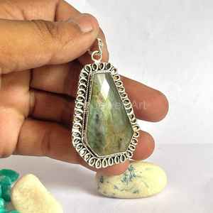 Cercueil forme Labradorite pendentif 925 argent bijoux faits à la main élégant Vintage pierre précieuse cadeau pour les femmes - Product Image 2