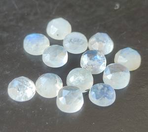 Pierre de lune arc-en-ciel naturelle 4mm-30mm ronde Rose coupe dos plat pierres précieuses en vrac en gros pour la fabrication de bijoux - Product Image 4