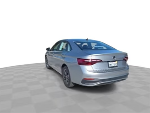 2024 Volks-wagen Jet-ta SE Automático - Product Image 4