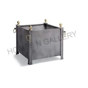 Pots de jardinières en fer métallique de haute qualité, forme carrée, finition mate noire, pour décoration de jardin extérieur, fabriqués en inde - Product Image 1