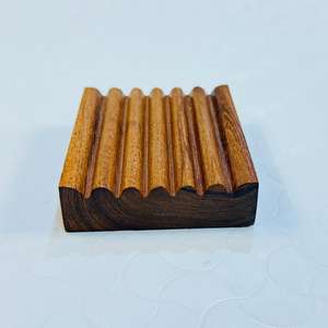 Porte-savon en bois de haute qualité avec des designs variés et uniques - Product Image 2