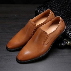 Zapatos de Negocios de Cuero Genuino con Suela Resistente al Desgaste y Plantilla Transpirable, Zapatos Formales para Hombre, Zapatos de Oficina - Product Image 3