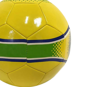 Ballons de football d'entraînement professionnels, cuir PU de haute qualité, écologiques, durables, cousus à la machine, style classique, logo personnalisable - Product Image 4