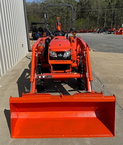 Tractor Utilitario Compacto Kubota L2501 2021 |   Tractor Agrícola Diésel 4x4 de 24.8 HP |   Mini Tractor de Alto Rendimiento para Uso Agrícola - Product Image 2