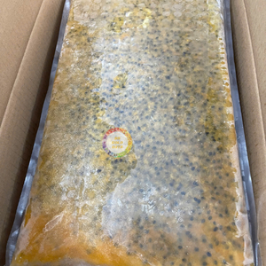 IQF Frozen Passion Fruit Pulp Sweet and Tart Taste Bulk Supply From Vietnam Vacuum Packaged Best Price - Product Image 3