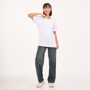 Camiseta informal ligera de algodón 100% para mujer, patrón de estampado de buena calidad, cuello en V/cuello redondo, manga corta, tallas, transpirable, hecho a medida - Product Image 3