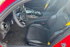 Mercedes-AMG GT R Pro 2020 d'occasion en excellent état, 577 ch, V8 biturbo, freins en céramique composite, finition rouge carmin satiné - Product Image 5
