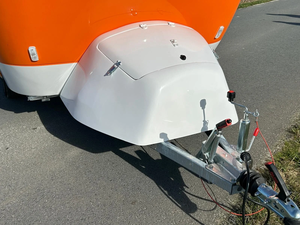 Mini Caravana Estilo Lágrima Naranja y Blanca, Remolque <span class=keywords><strong>de</strong></span> Viaje con Capacidad para 2 Personas, Diseño Moderno y Ligero - Product Image 4