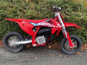 MC-E 3 ensamblado disponible - Product Image 2