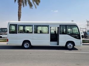 Nuevo Autobús Ta Coaster Commuter 2025, Techo Alto, 15 Asientos, Diésel 4.0L, 4 Cilindros, Euro 6, Transmisión Manual, Volante a la Izquierda, Blanco - Product Image 5