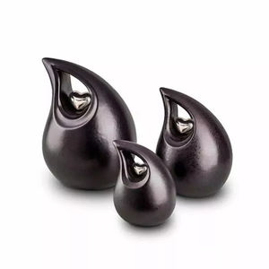 Urnas en forma de lágrima con diseño de acabado, urnas de cremación de corazón con diseño de Metal de latón pintado y de alta calidad - Product Image 2