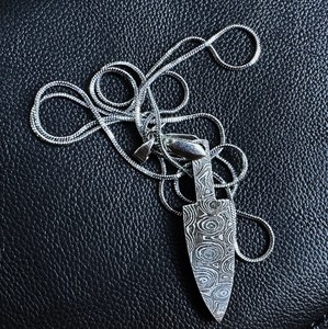 Handmade Damascus steel mini pendant, birthday gift, gift for her, new fashion, handmade pendant - Product Image 2