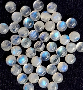 Piedra lunar arcoíris natural redonda de 5mm a cabujón con reverso plano, piedra lunar arcoíris suelta, piedra preciosa azul llamativa de alta calidad - Product Image 3