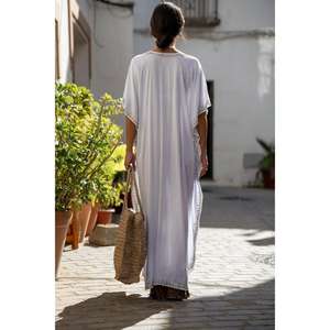 Robe maxi kaftan brodée en or blanc pour femmes, style bohème ethnique, vêtements de plage, coupe ample, coton, longueur au sol, taille naturelle - Product Image 6