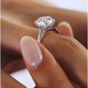 Bague en diamant taille ronde en or massif 10 carats bague de mariage en diamant cultivé en laboratoire bague de fiançailles en diamant coupe ronde pour respectueux de l'environnement - Product Image 2