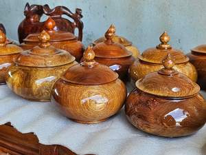 Tazón de Madera Tallada a Mano para Servir Dulces, Regalo para el Hogar, Tazón de Frutas de Madera de Sheesham Hecho a Mano en India - Product Image 6