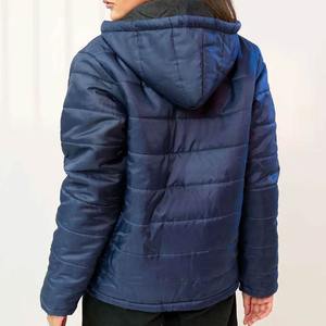 Prix d'usine OEM, veste matelassée personnalisée pour femmes, vestes décontractées pour femmes, manteaux en duvet respirants, fabriqués au Pakistan - Product Image 4